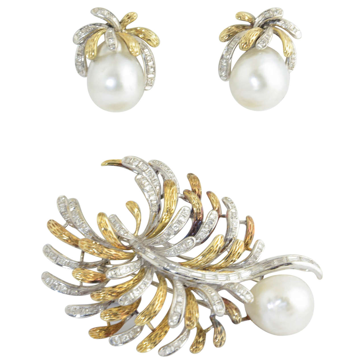 South Sea Baroque Pearl Diamond Gold Brooch and Earrings