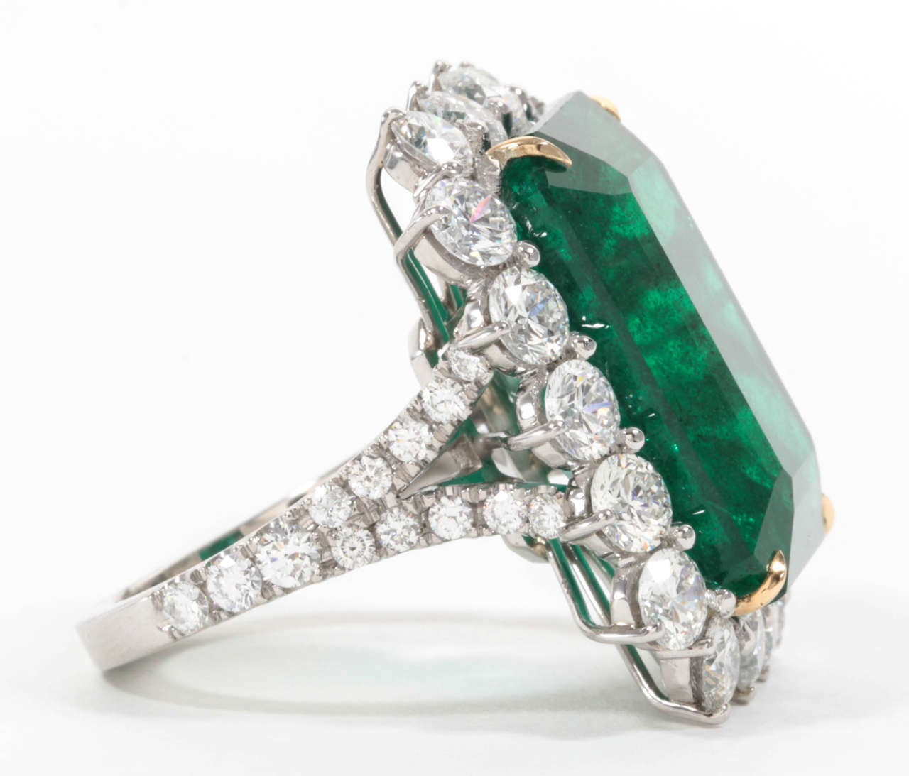 emerald diamond green