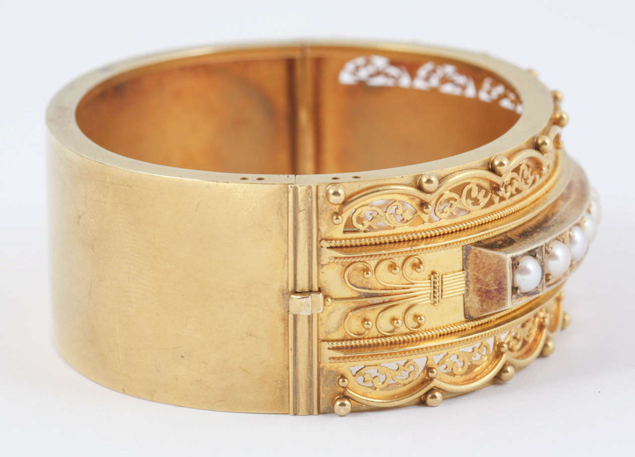 Women's Victorian Gold Cuff Bangle For Sale