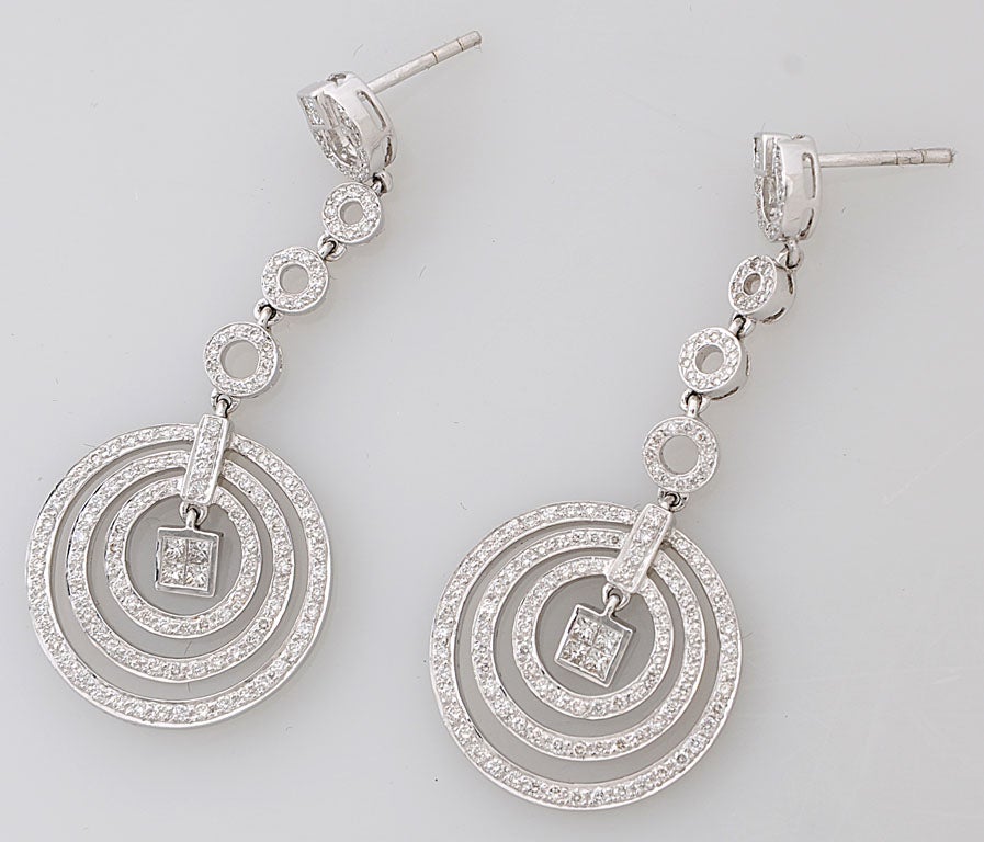 Women's Diamond Dangling Circle White Gold Drop Earrings For Sale