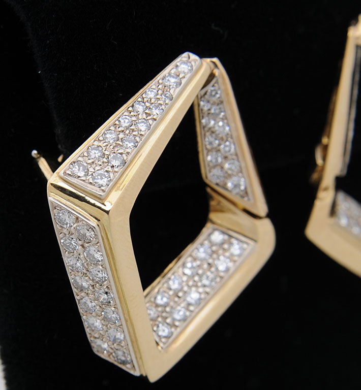 gold diamond shaped earrings