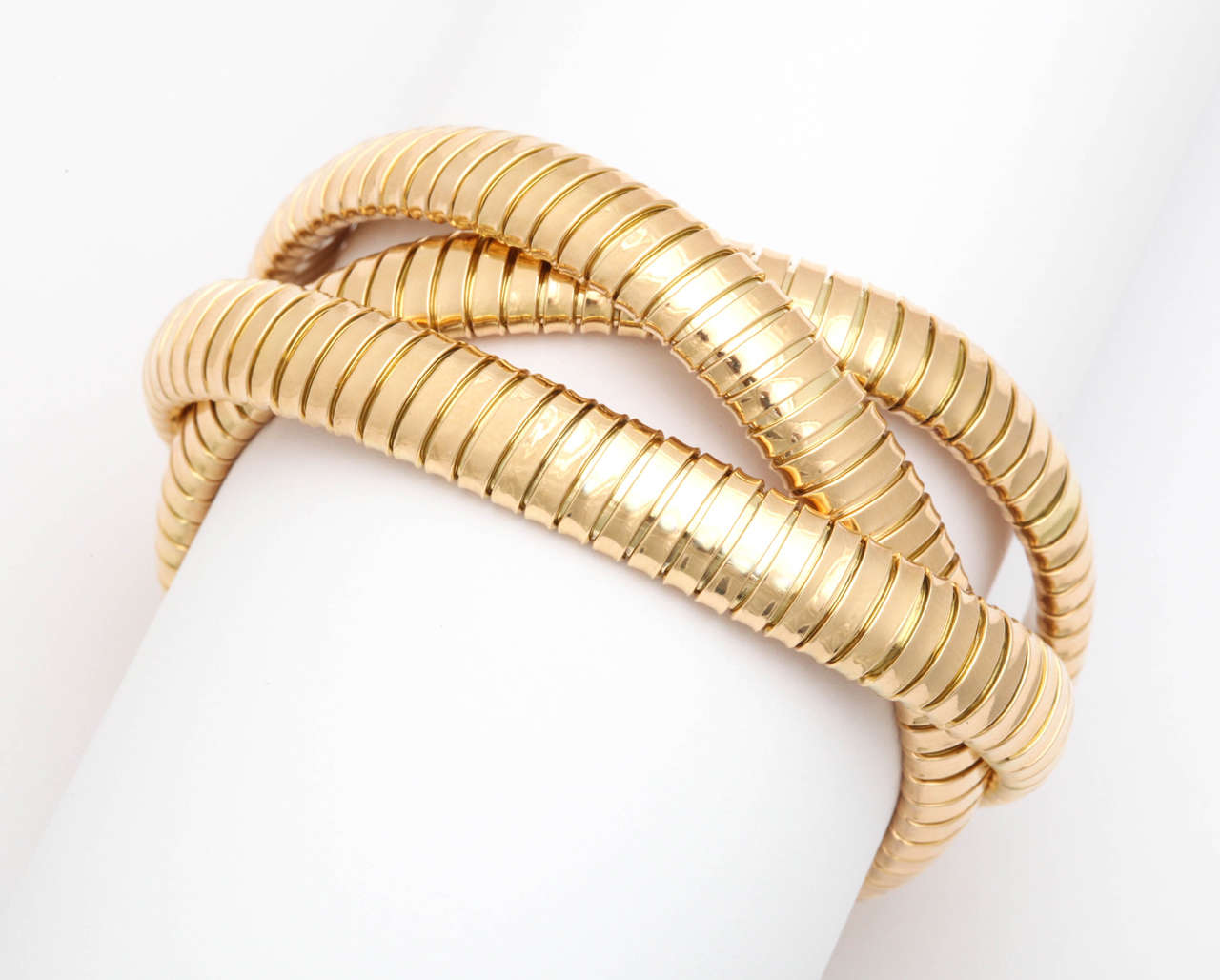 Yellow Gold Tubogas Rolling Bracelet In New Condition In New York, NY