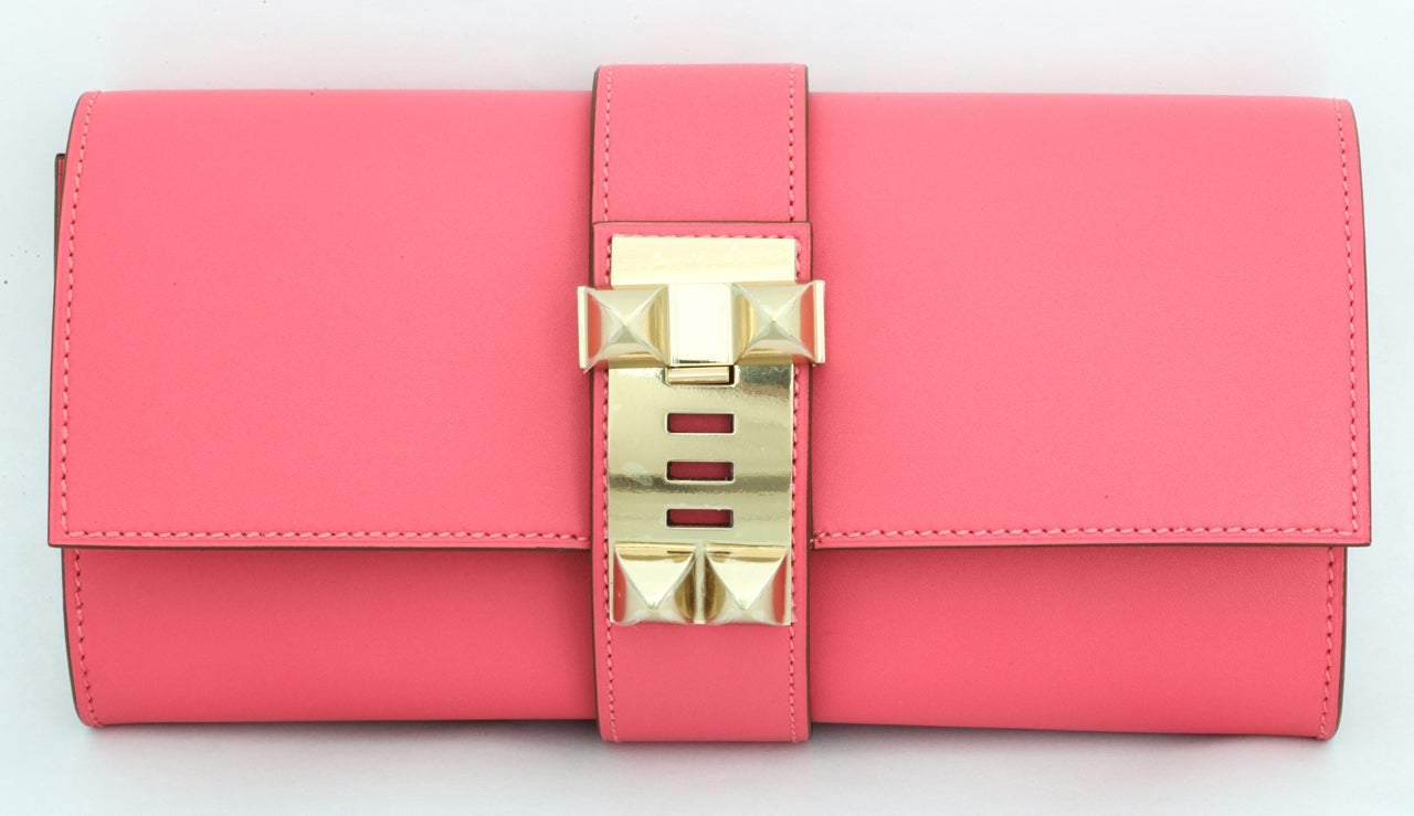 Extremely rare Hermes Medor clutch in Rose Lipstick with Perma brass hardware.
Brand new in box, Q stamp for 2013.
Width 23cm