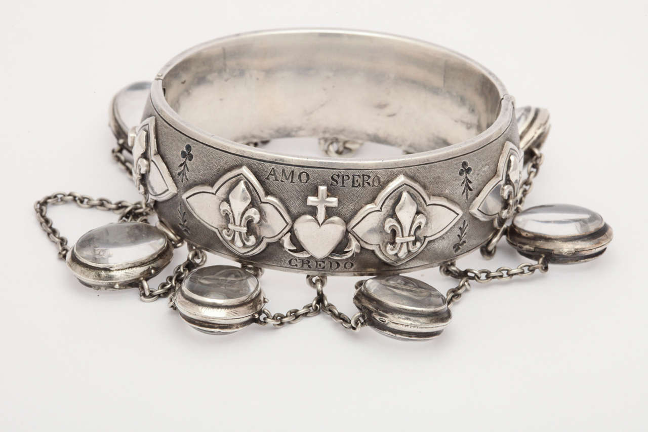 A Fantastic Charm Bracelet With Cartouche Made for a French Comtesse In Excellent Condition In Stamford, CT
