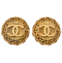 CHANEL CC CLIP-ON EARRINGS WITH CHAIN DETAIL