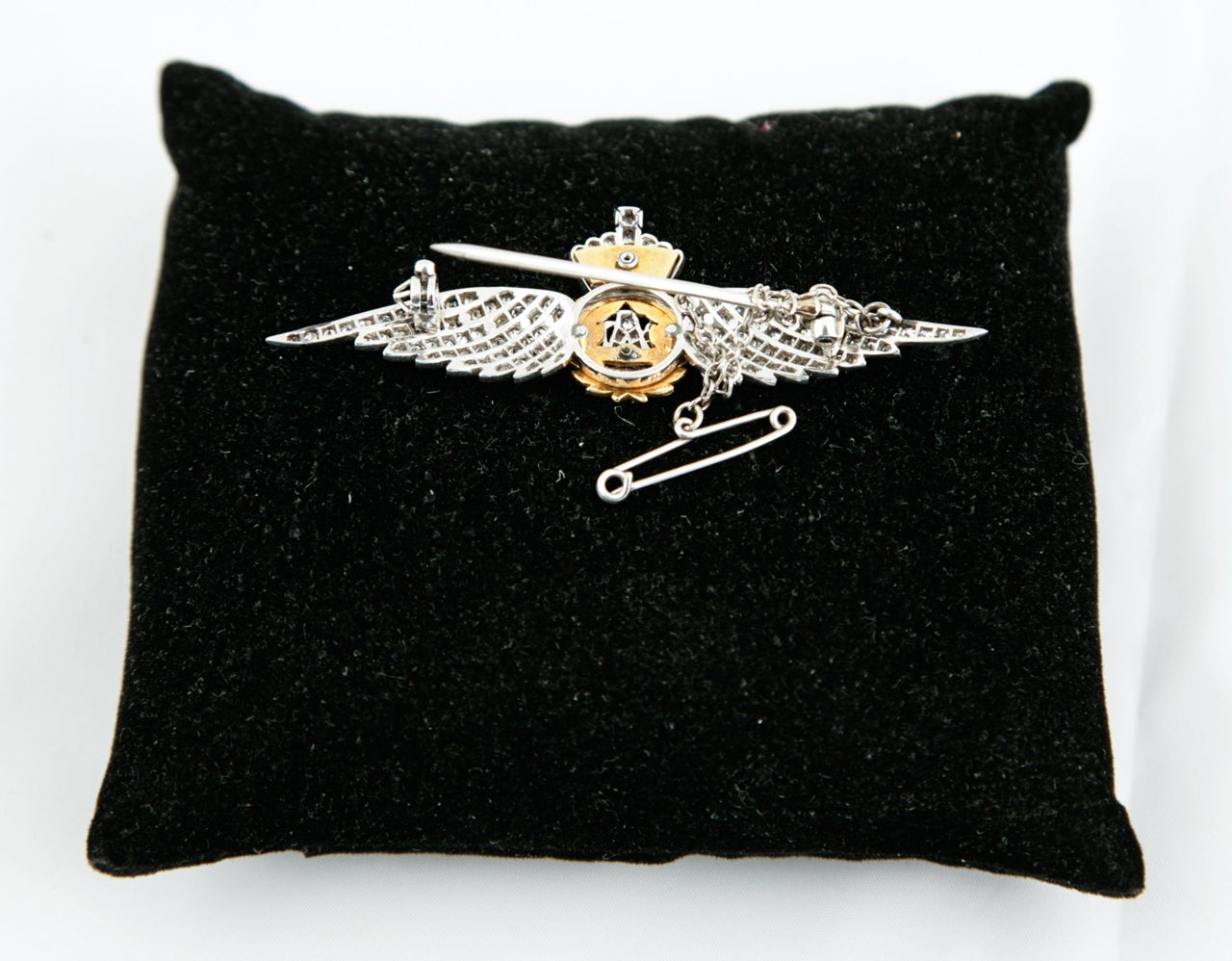 Cartier 1937 Royal Air Force Wings Diamond Pin In New Condition In London, GB