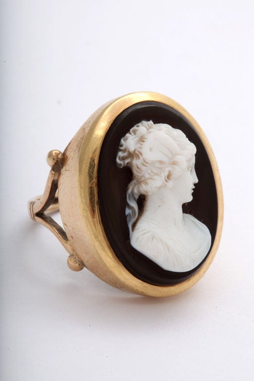 Psyche Raised in a Sardonyx Cameo Ring 2