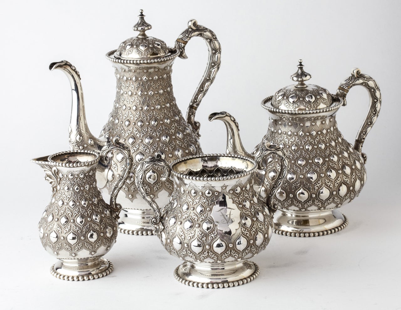 Extraordinary Tea and Coffee set by Robert Hennell For Sale 5