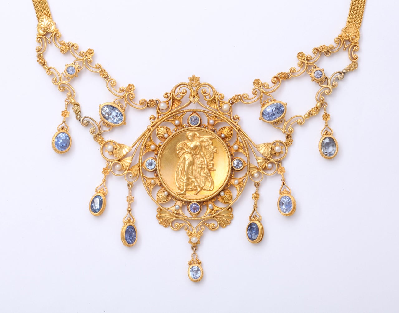 antique renaissance jewelry
