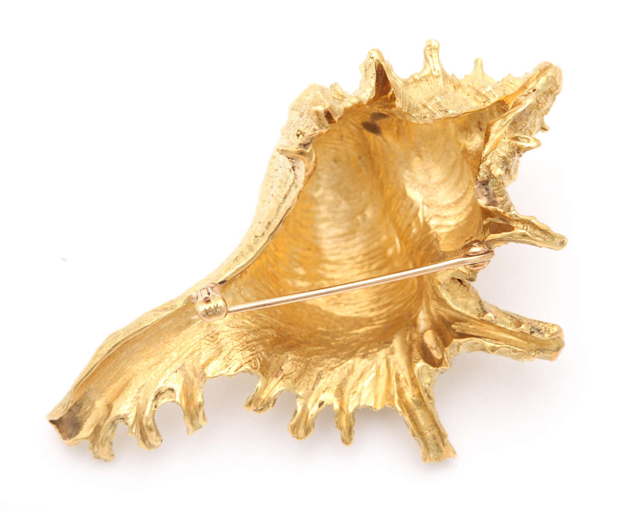 Women's or Men's Impressive Gold Conch Shell Brooch