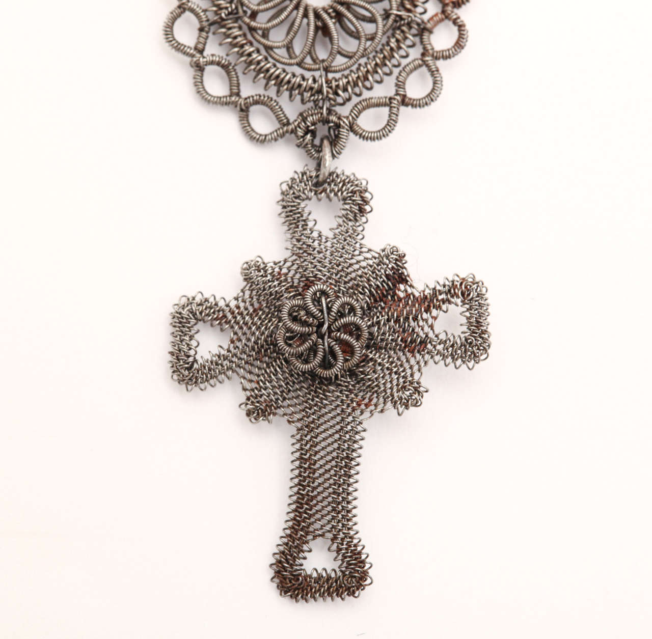 Antique GeorgianSilesian Wirework Cross c .1800 In Good Condition For Sale In Stamford, CT
