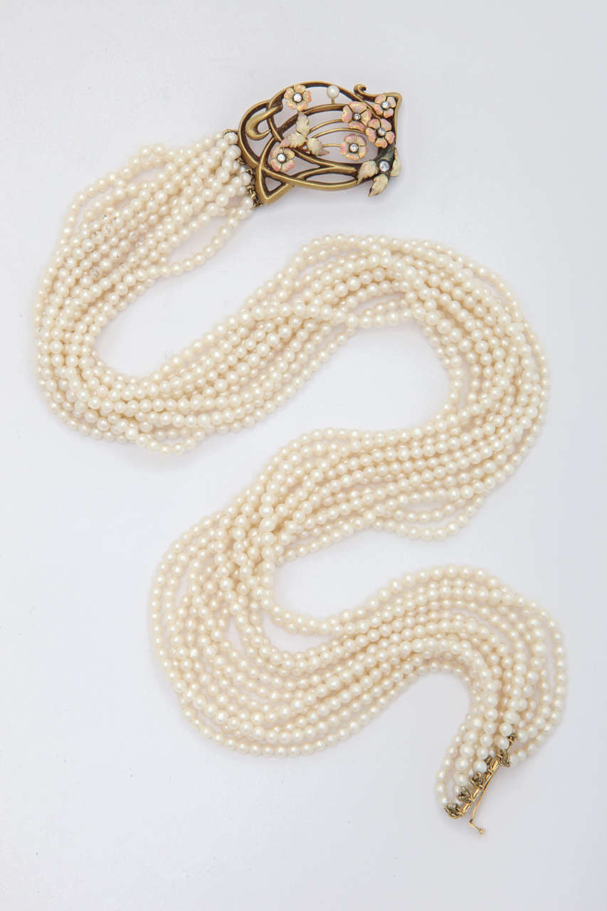 Art Nouveau Elegant Multistrand Pearl Gold Floral Clasp Necklace For Sale