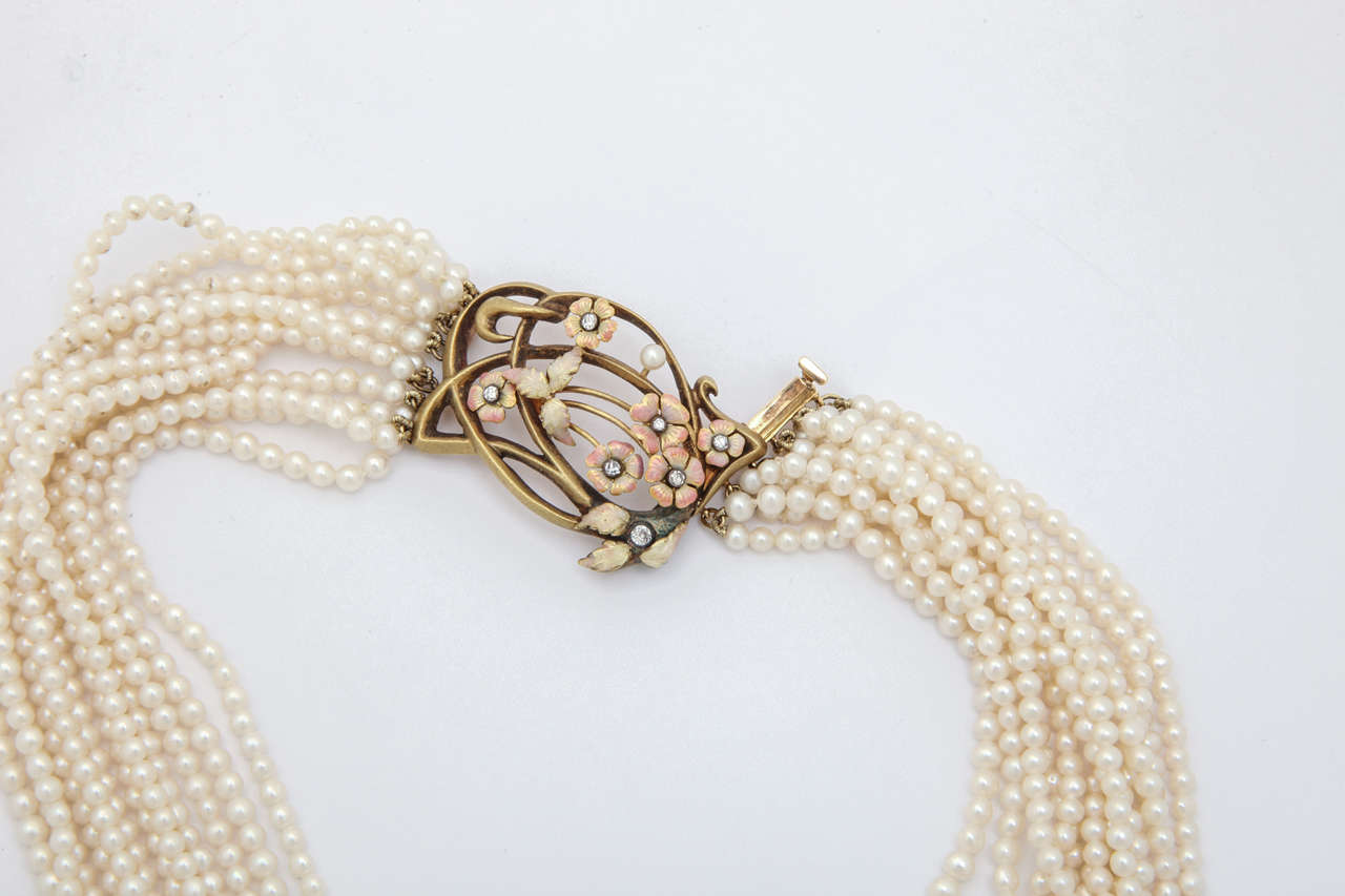 Elegant Multistrand Pearl Gold Floral Clasp Necklace For Sale 3
