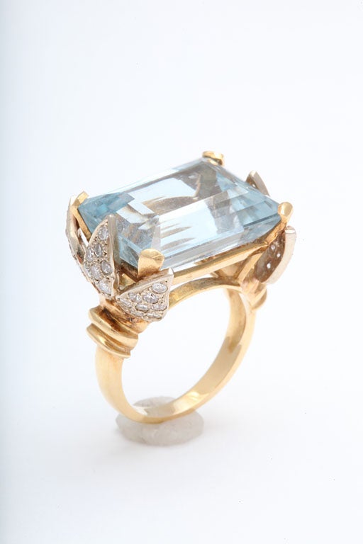 Retro Aqua and Diamond Gold Ring