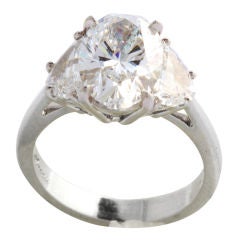 oval platinum diamond ring