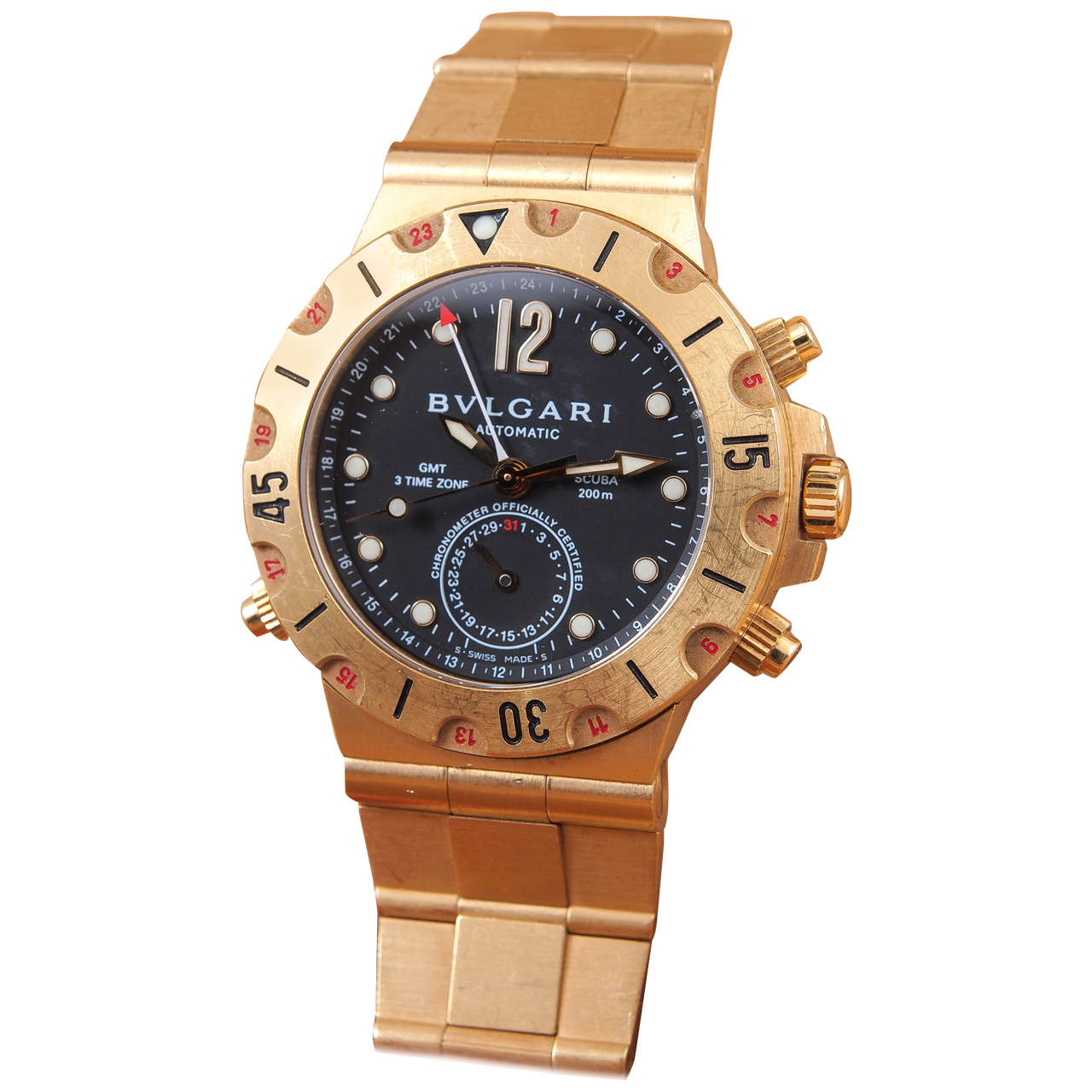 Bulgari store scuba gold