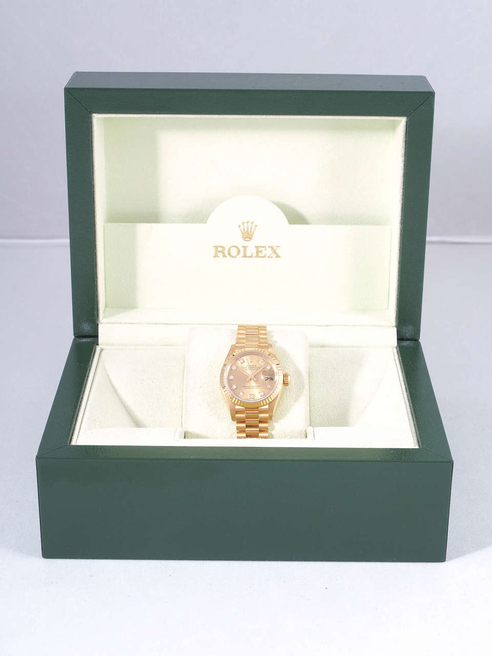 Rolex Lady's 18k yellow gold President wristwatch, Ref. 69178, Serial number S762671 

Movement: Automatic
Case: 26mm with a champagne dial and factory diamond markers.
Crystal: Scratch resistant Sapphire
Box only

1 year full warranty on the