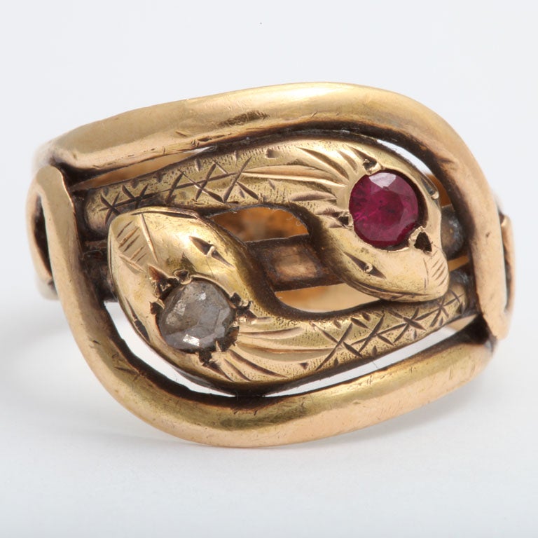Antique Victorian Diamond Ruby Gold Double-Snake Ring In Excellent Condition In Stamford, CT