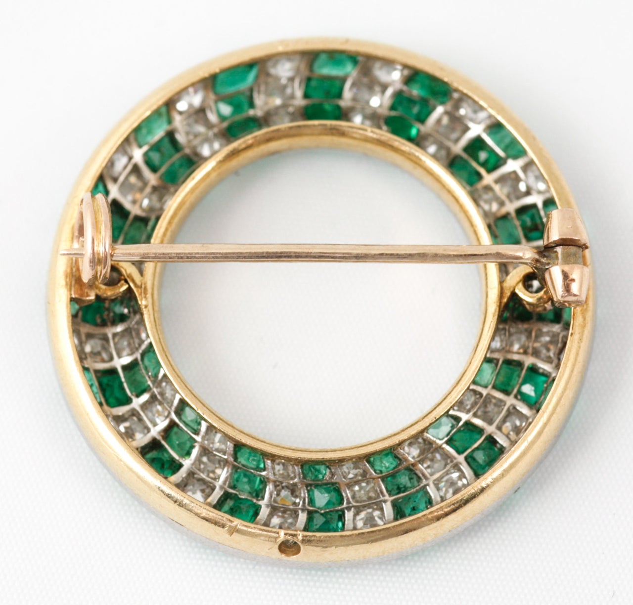 Art Deco 1920s  emerald and diamond open circle brooch