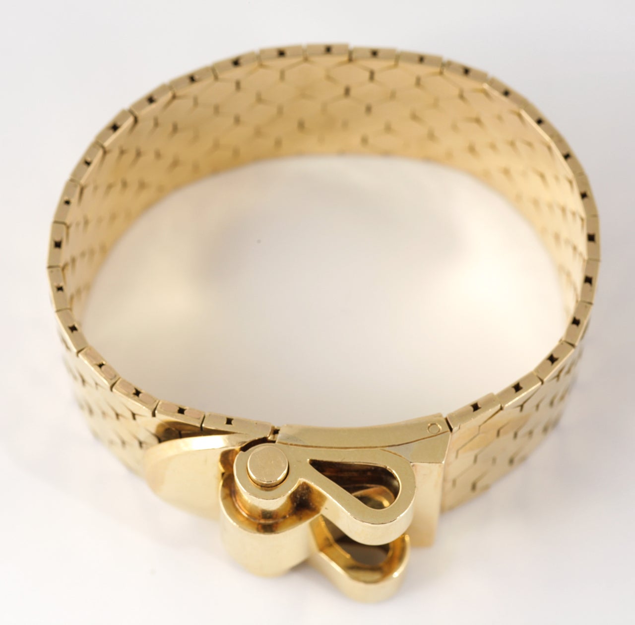 Gold Buckle Bracelet For Sale at 1stDibs