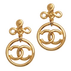 Vintage CHANEL CROSS MOTIF DANGLING EARRINGS