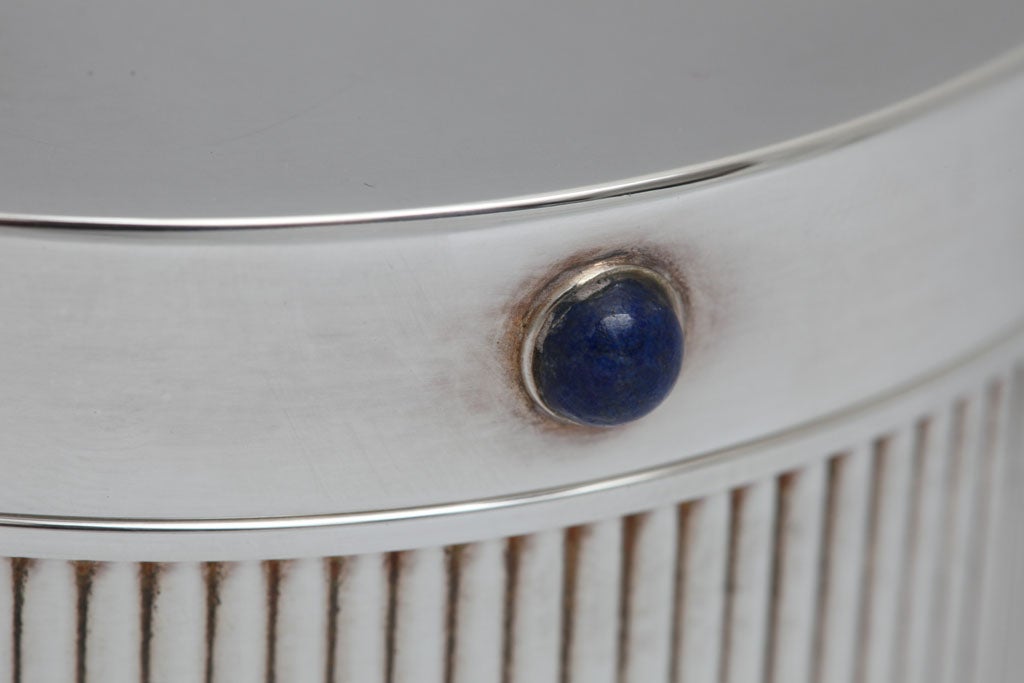 Cartier Round Silver Lidded-Box with Lapis Lazuli For Sale 2