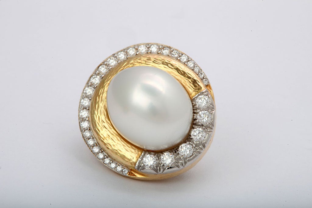 Women's DAVID WEBB Pearl and Diamond Earrings