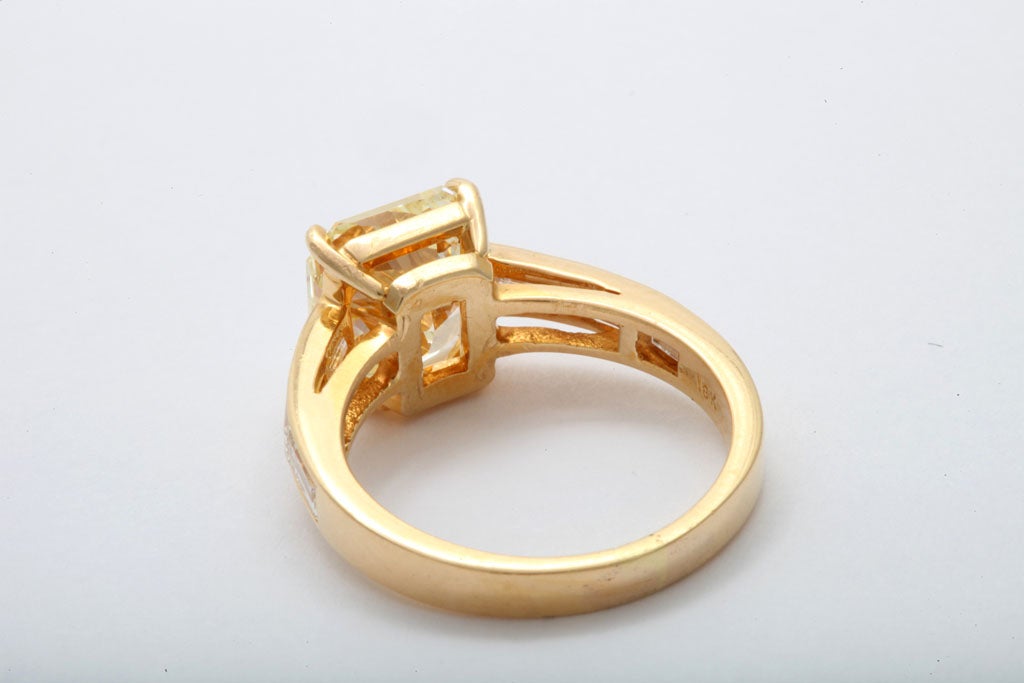 Fancy Yellow Diamond Ring 2