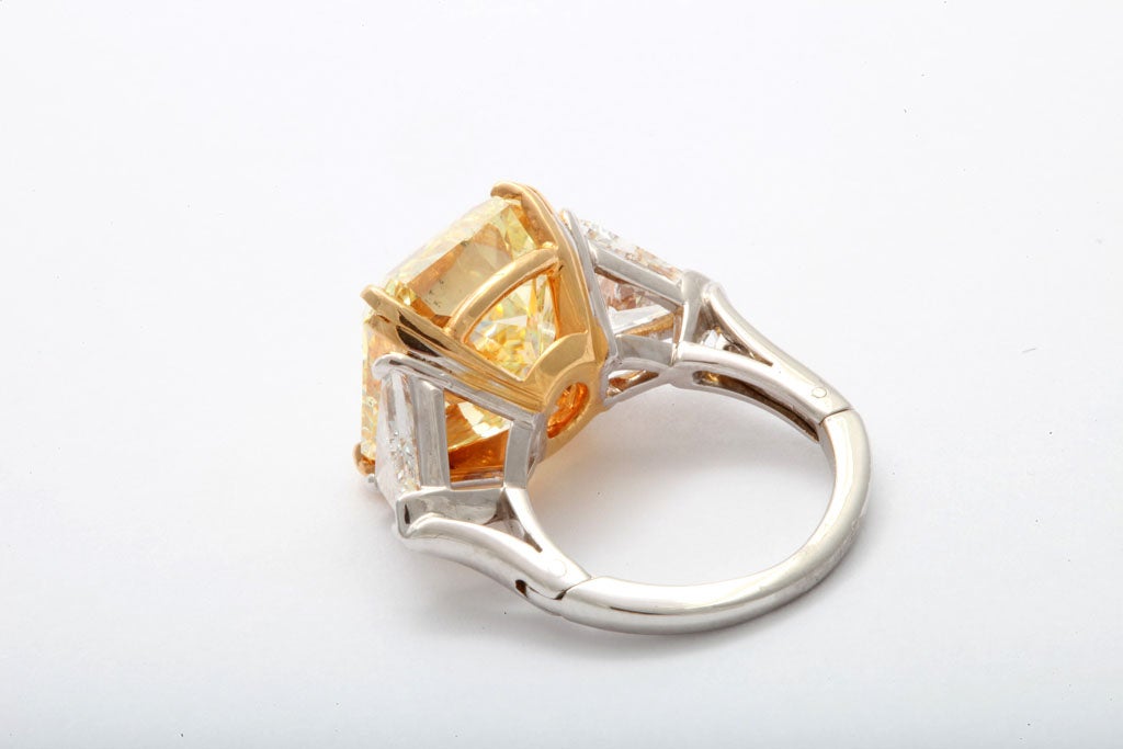 Spectacular Fancy Yellow Diamond  Ring 2