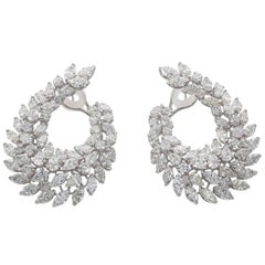 Beeindruckende Diamant-Wreath Swirl-Ohrringe aus Weißgold