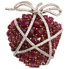 Vintage Gift Wrapped Ruby Diamond Strawberry
