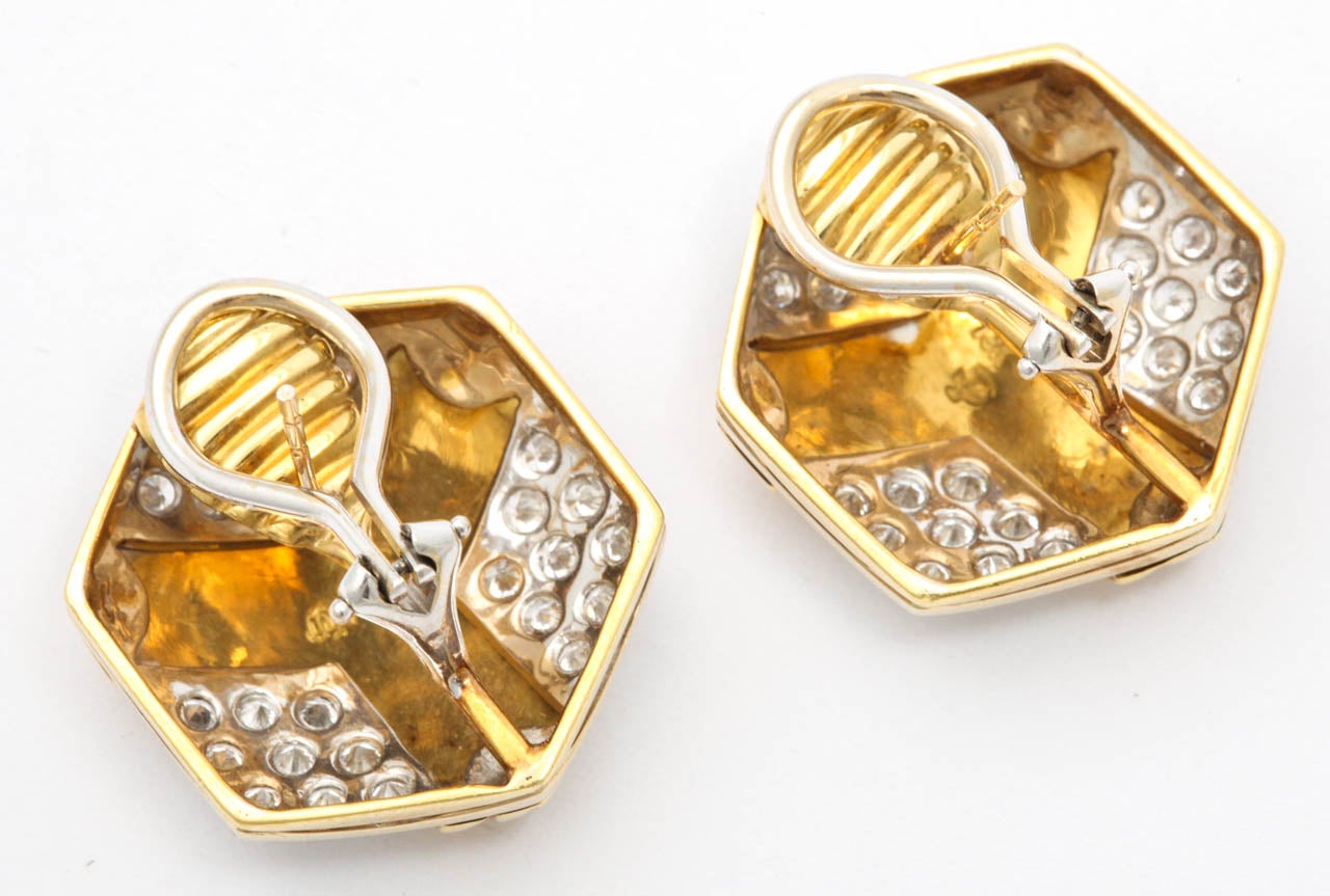 Sechseckige Diamant-Ohrringe aus Gold Damen im Angebot