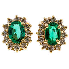 1.80 Carat Green Emerald Diamond Yellow Gold Stud Earrings