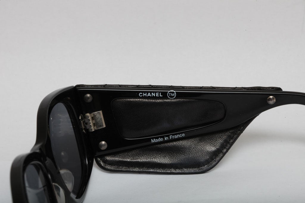 chanel quilted sunglasses