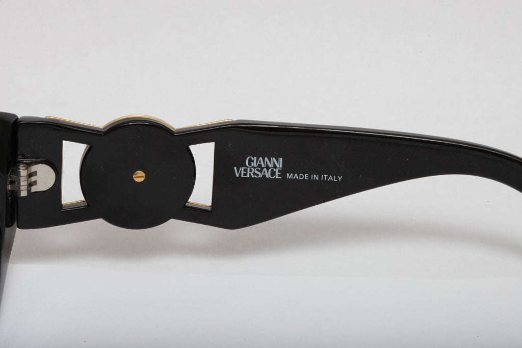  Lunettes de soleil Gianni Versace Mod 424/m Unisexe 