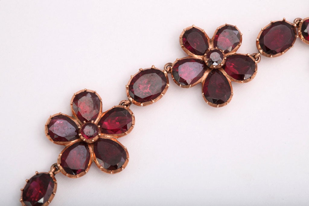 Women's 15 Karat Georgian Garnet Bracelets or Necklace, circa 1820