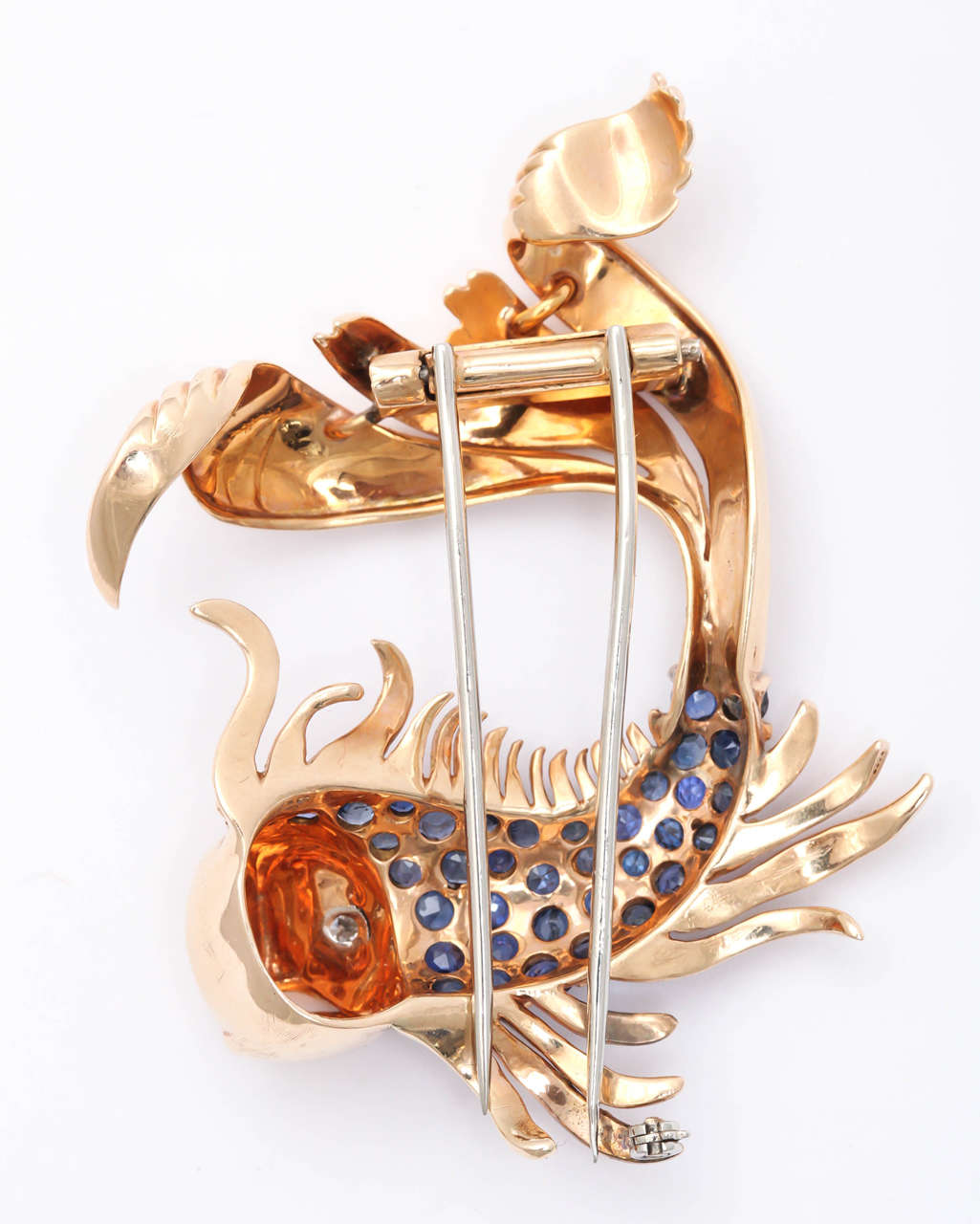 Magnificent Retro Goldfish Clip In Excellent Condition For Sale In New York, NY