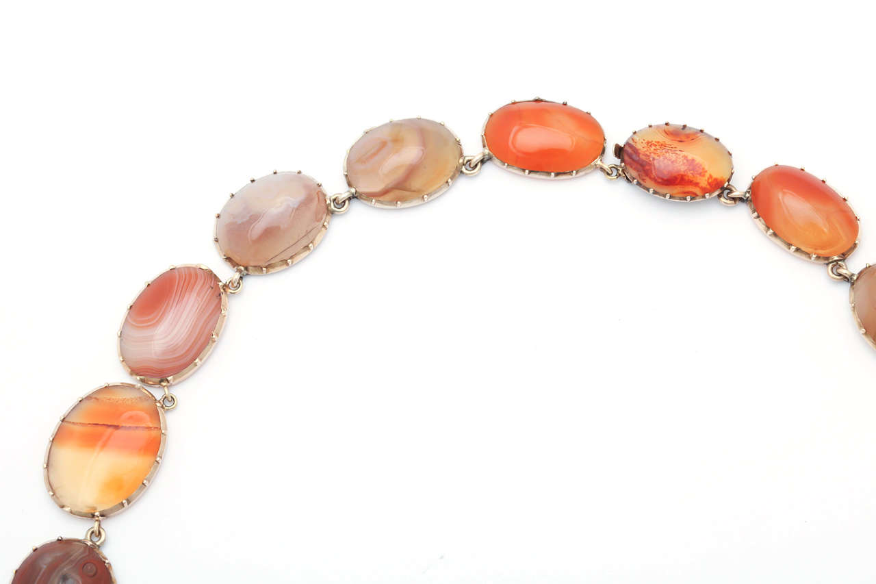 Sunrise Sunset Victorian Gold Agate Necklacek In Excellent Condition In Stamford, CT