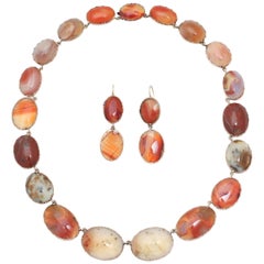 Sunrise-Sunset Color in a Victorian r Agate Necklace and Earrings
