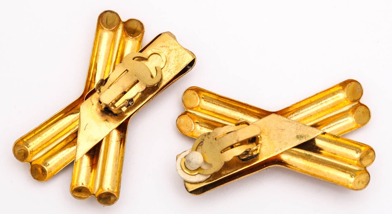 Große „Gold“-Ohrringe in Pariser X-Form, Kostümschmuck im Angebot 1