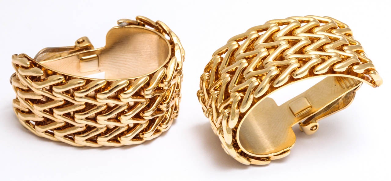 Golden Chevron Link Hoop Earrings, Costume Jewelry 1