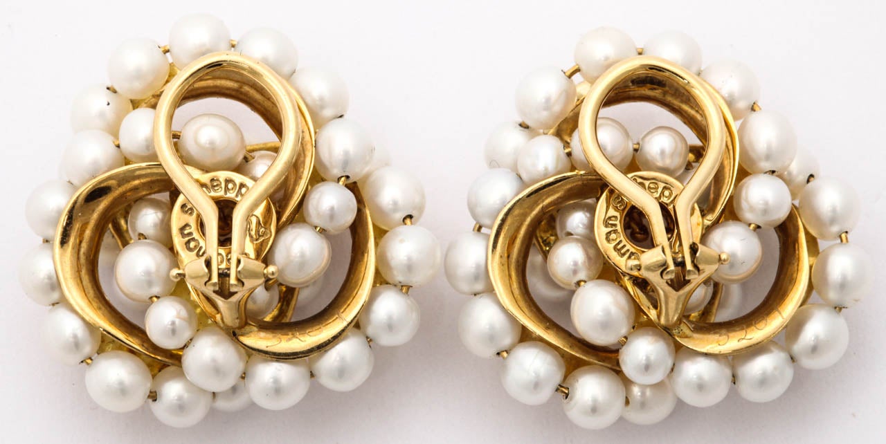 Women's 1970's SEAMAN SCHEPPS Gold 7 Pearl Earrings
