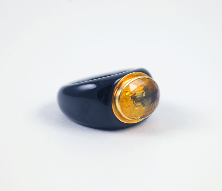 Vintage Mid Century Modern Citrine Ring in Black and Lemon-Honey 1