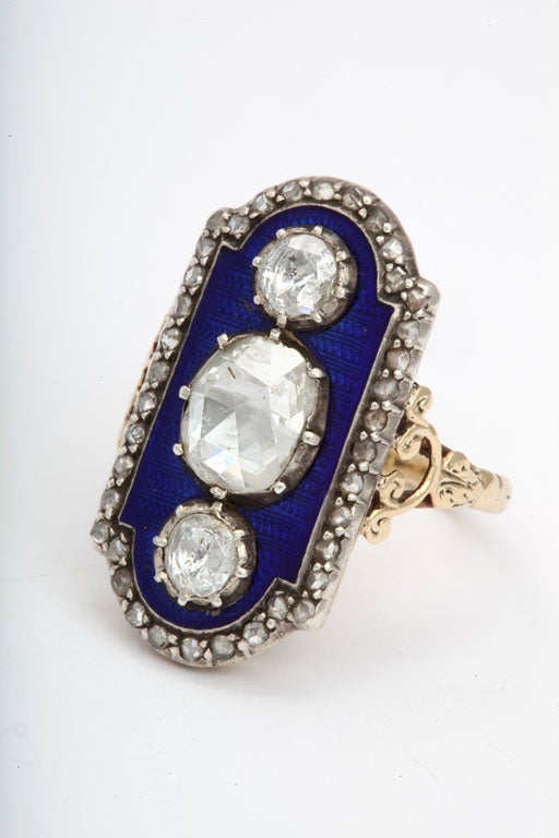 A Striking Beauty: Georgian Diamond Ring In Excellent Condition In Stamford, CT