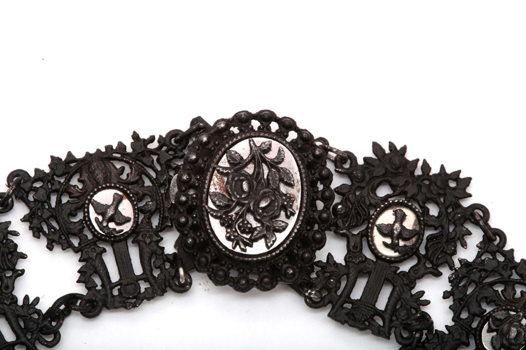 Antique Georgian Berlin Iron Musical Motif Necklace In Excellent Condition In Stamford, CT