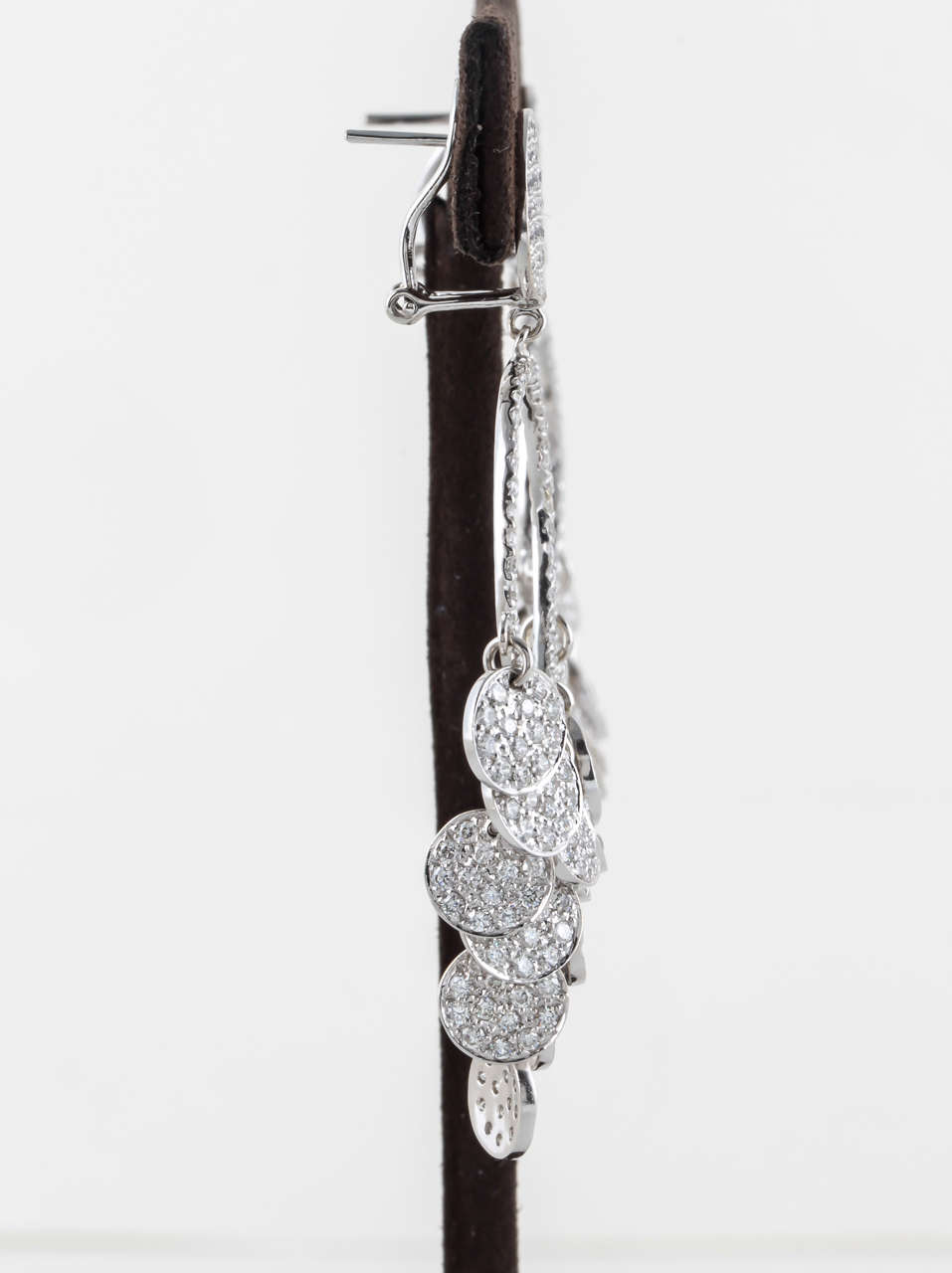 Pave Diamond Chandelier Earrings In New Condition For Sale In New York, NY