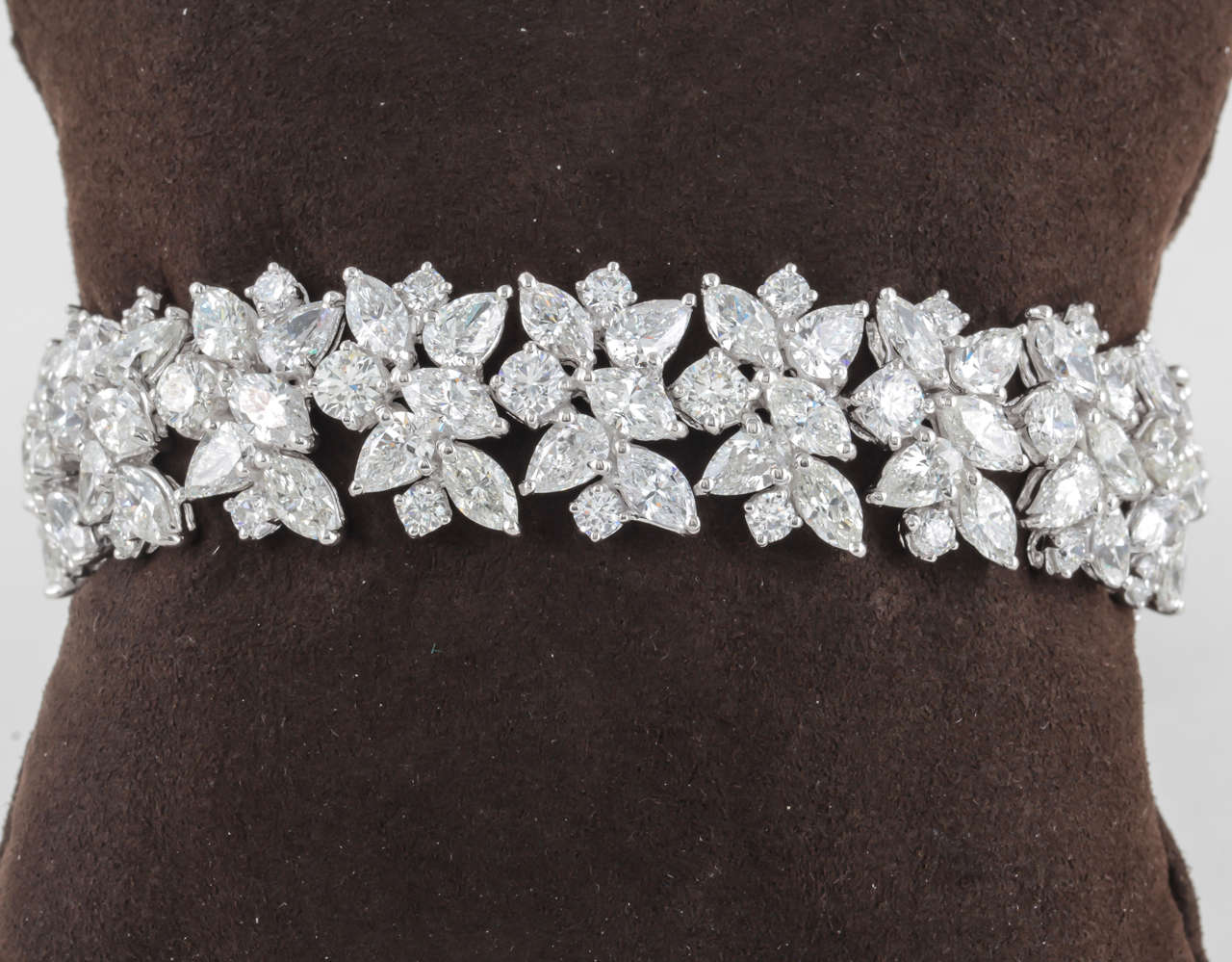 Pear Round and Marquise Diamond Platinum Wreath Bracelet In New Condition In New York, NY