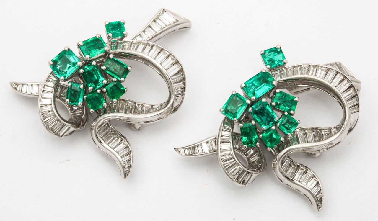 Emerald Diamond Platinum Ribbon Brooch at 1stdibs
