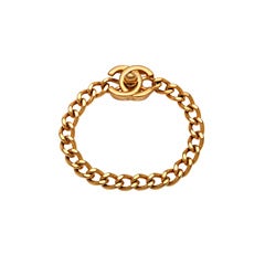 CHANEL CC LOGO CLOSURE BRACELET