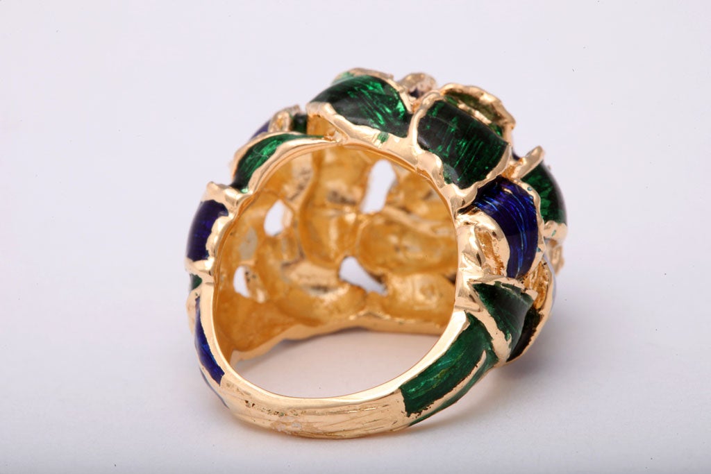 1960s Moderne Woven Green and Blue Enamel Gold Dome Ring 2